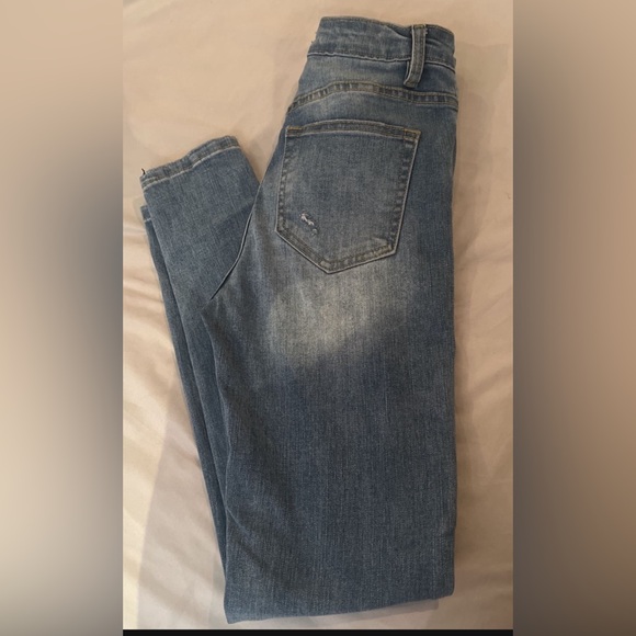 Fashion Nova Crossover Mid Rise Skinny Jeans - Picture 5 of 5